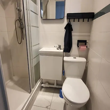 Pres De La Place De La Republique Apartment